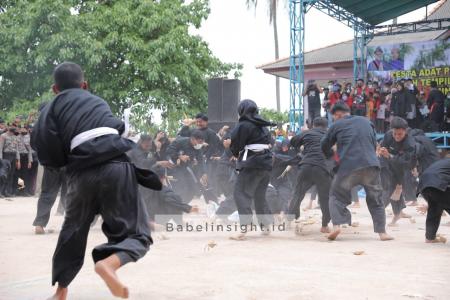 Bangka Barat Mendunia Lewat Perang Ketupat