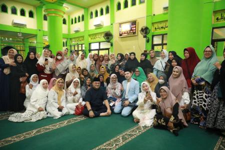 Di Masjid Nurul Iman Belinyu, Koh Dennis  'Sharing' Ilmu Parenting 