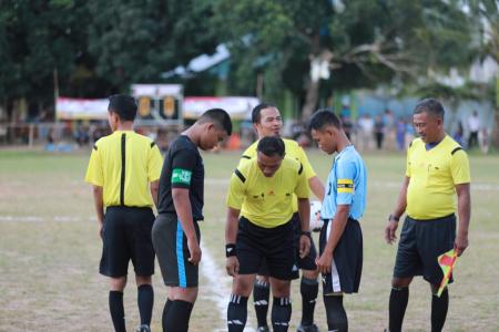 Erzaldi Cup Mencari Pesepak Bola Muda U-16 di Desa Tanjung Binga