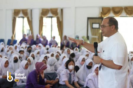 Motivasi Erzaldi untuk Siswa Smada: Sukses Jangan hanya untuk Diri Sendiri!