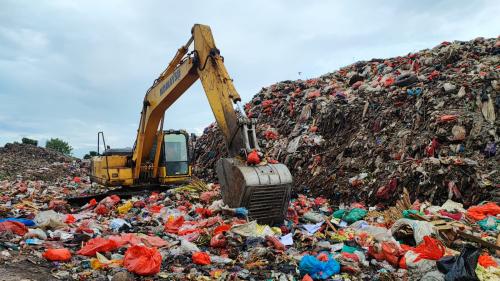 Parit Enam Bukan cuma Sampah