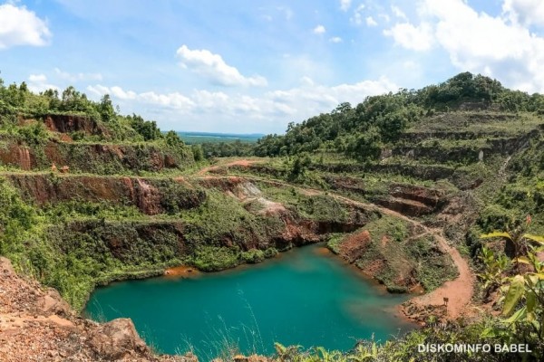 Geopark Openpit Nam Salu, Danau Cantik di Tengah Pusaran Tangga Raksasa